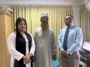 a cardiac surgeon with the patient's family